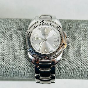 Fossil Watch Womens 30mm Date Silver Tone Quartz PR-5015 Casual New Battery